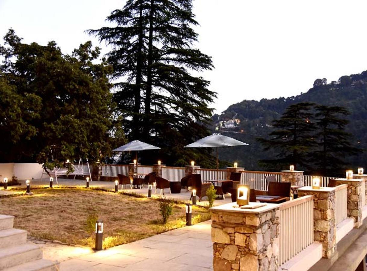Season Hotel Nainital Eksteriør billede
