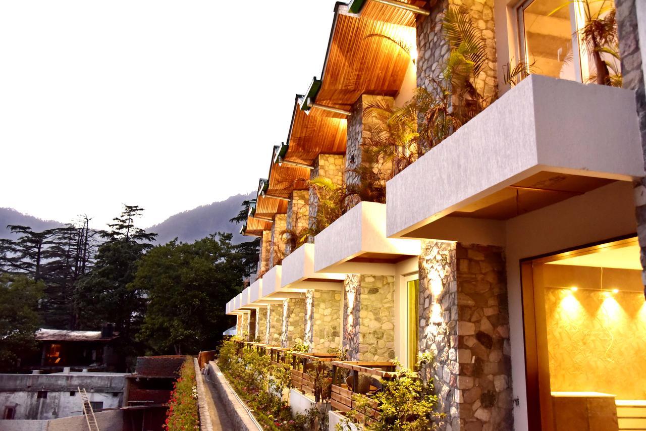 Season Hotel Nainital Eksteriør billede