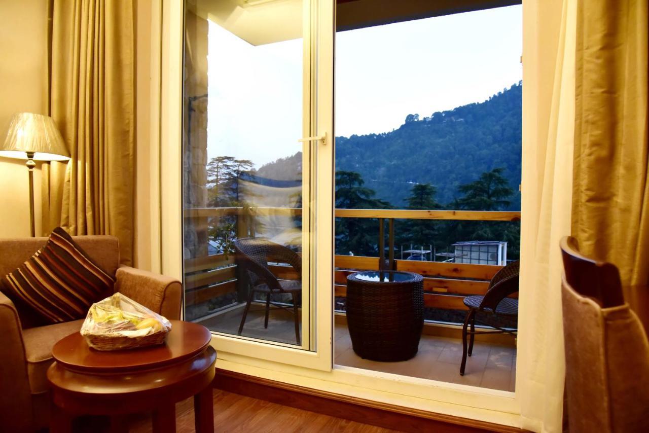 Season Hotel Nainital Eksteriør billede