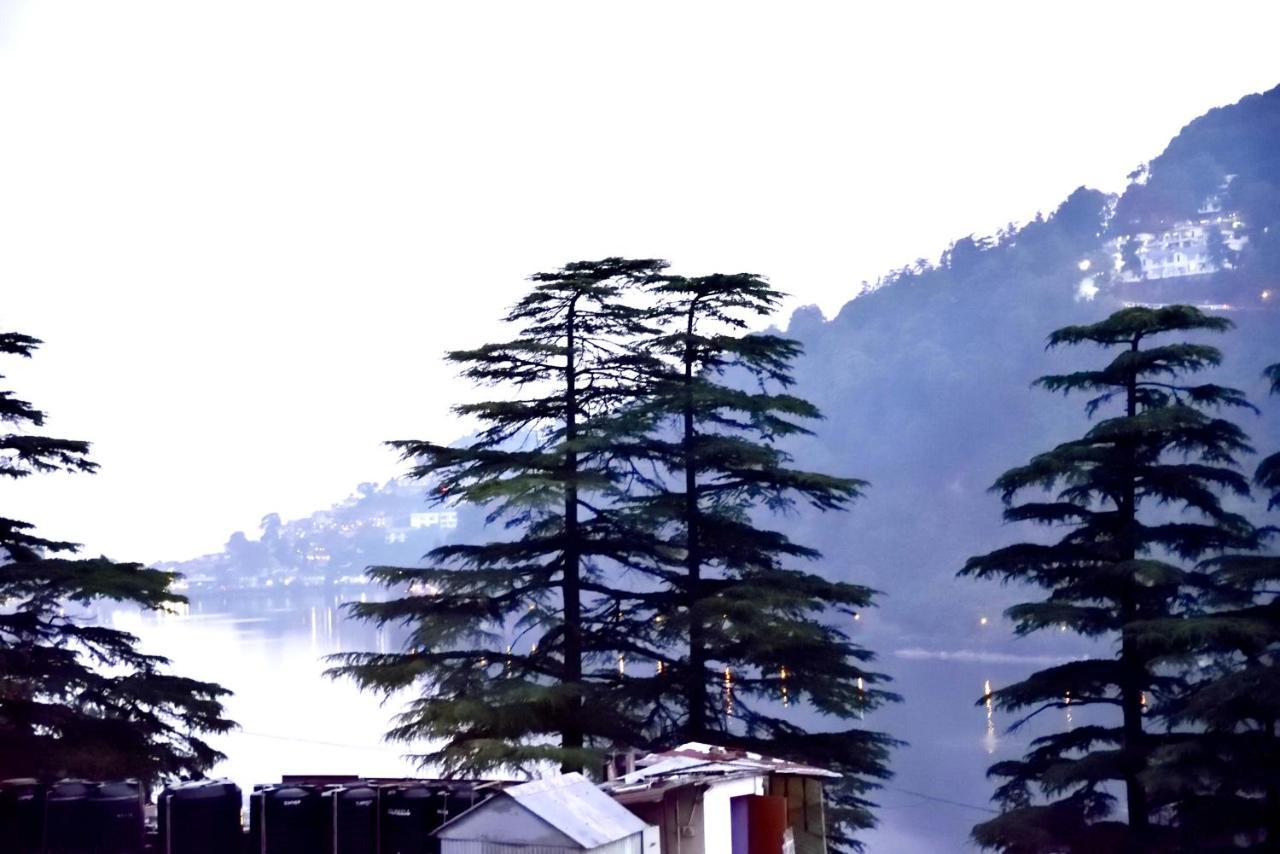 Season Hotel Nainital Eksteriør billede